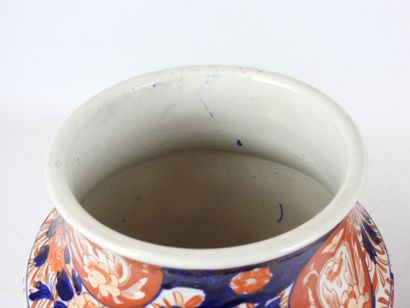 JAPAN: Pair of porcelain stoneware baluster...