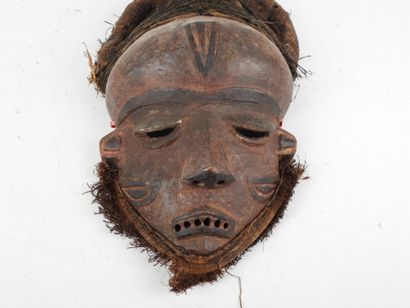 PENDE, Democratic Republic of the Congo.
Wood,...