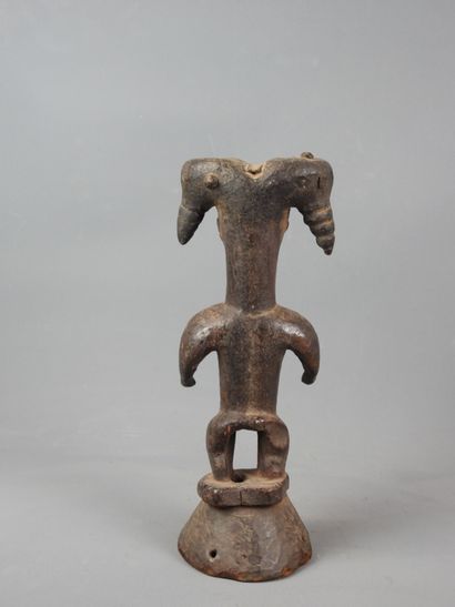 Statue cultuelle, IGBO, Nigéria.
Bois, patine...