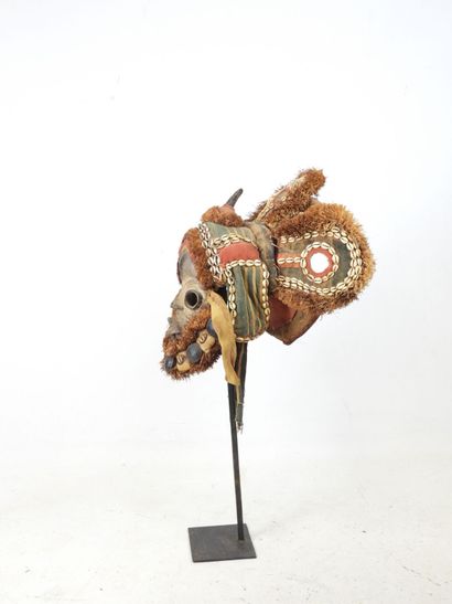DAN GUERE, Ivory Coast.

Spectacular 