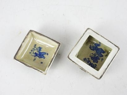 CHINE : Boite de forme carrée en porcelaine...