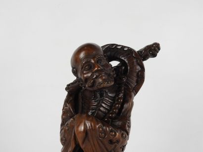 JAPON : Dignitaire. Sculpture en bois. H....