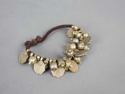 INDIA: Bracelet and necklace. D. approx....