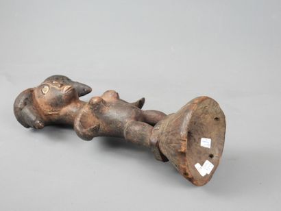 Statue cultuelle, IGBO, Nigéria.
Bois, patine...
