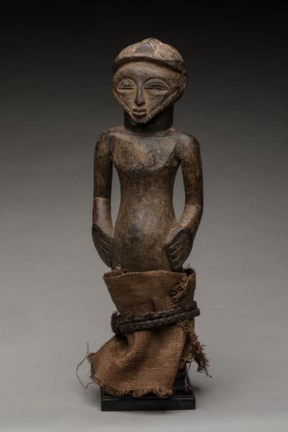 HEMBA, Democratic Republic of the Congo.
Hardwood,...