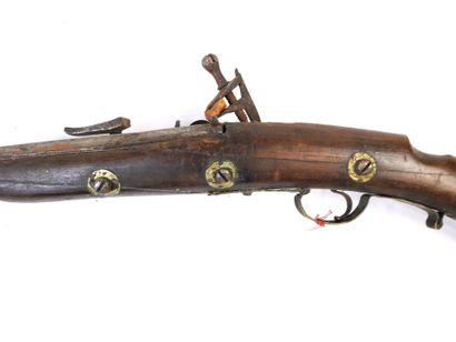 ARMES à FEU. Moukkala courte à monture en...