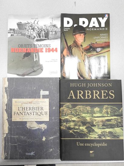 [NATURE-GUERRE]. 15 volumes sur les oiseaux,...