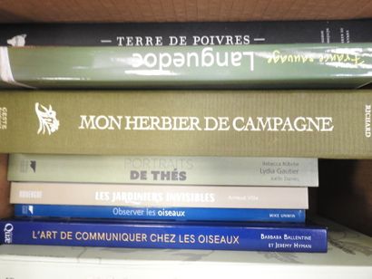 [NATURE]. 15 volumes sur les animaux et herbiers...