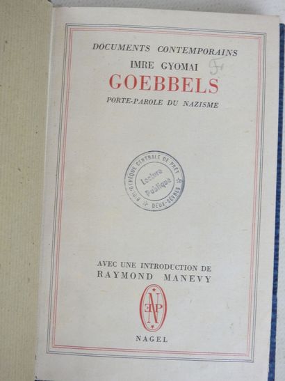 [DIVERS] 4 volumes dont : 
Recueil de menuiserie...