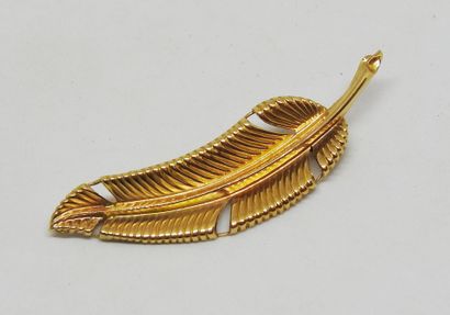 Broche feuille or 18 K
Longueur : 6 cm
Poids...