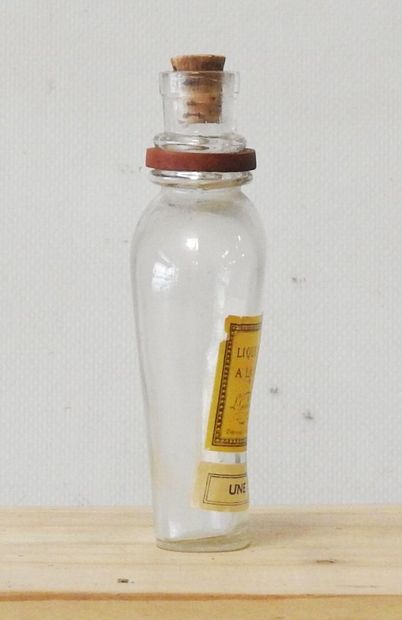 Chartreuse
Glass flask, 