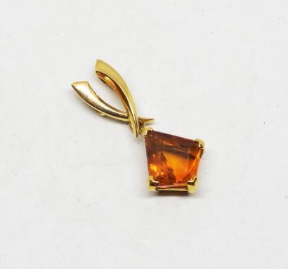 Pendentif or 18K agrémenté d'une citrine...