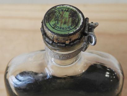 Chartreuse - Voiron
Green Chartreuse flask...
