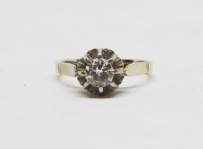 Sunburst ring in 18 K gold and platinum set...