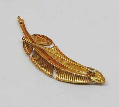 Broche feuille or 18 K
Longueur : 6 cm
Poids...