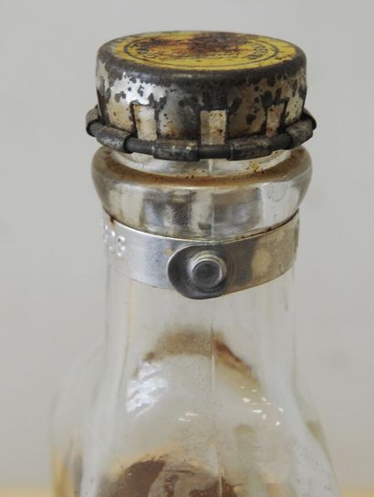Chartreuse - Voiron
Yellow Chartreuse flask...