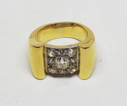 Tank ring set in 18K gold and platinum, with...