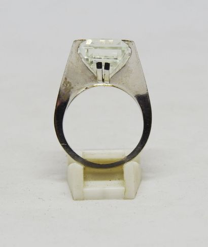 Work from the 70's
Ring set in 18 K gold...
