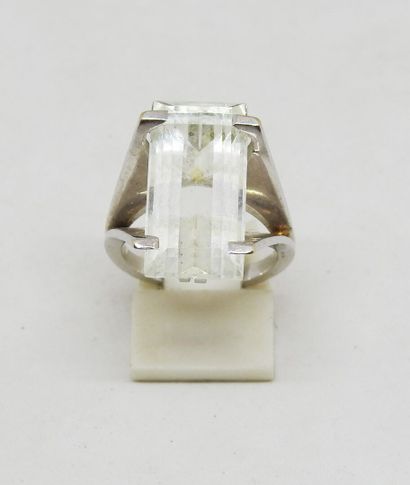 Work from the 70's
Ring set in 18 K gold...