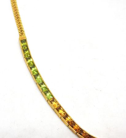 H. STERN
Collier or 18K et poinçons Maître...