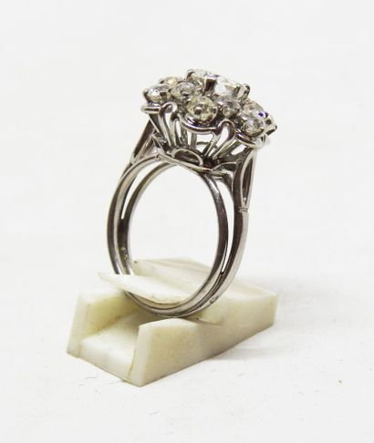 18K gold and platinum daisy ring set with...