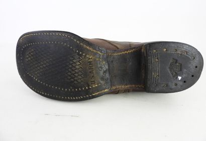 USA. Paire de brodequins type II, US Army,...