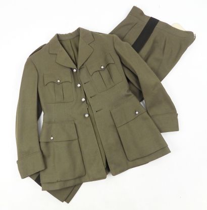 UNIFORMES. Vareuse modèle 1938 d'officier...