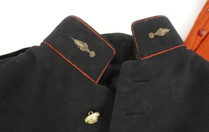 UNIFORMES. Tenue modèle 1931 d'un capitaine...