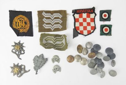 GERMANY. Set of 11 fabric and metal badges,...