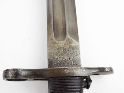 USA. Baïonnette Garand avec fourreau en fibre,...