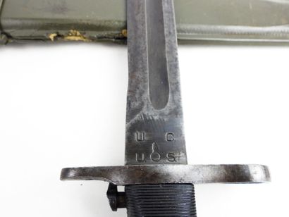 USA. Baïonnette Garand avec fourreau en fibre,...