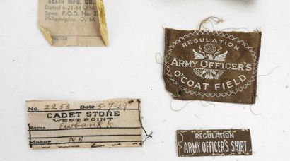 USA. Lot d'étiquettes pour des vêtements...