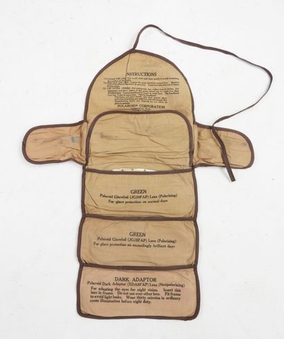 USA. Ensemble composé d'une veste de sortie...