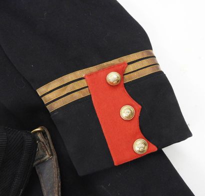 UNIFORMES. Tenue modèle 1931 d'un capitaine...