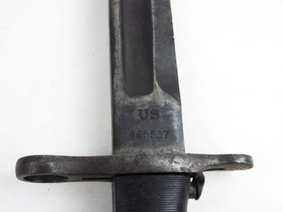 USA. Baïonnette Garand avec fourreau en fibre,...