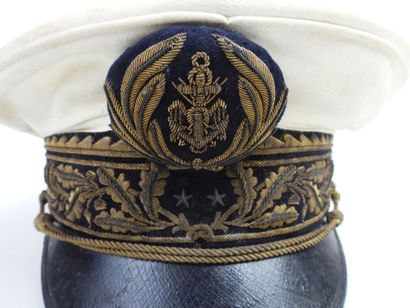 COIFFURES. Casquette de contre-amiral, coiffe...