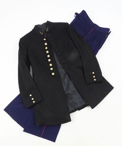 UNIFORMES. Tenue modèle 1931 d'un sous-lieutenant...