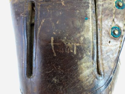 USA. Lot d'équipements composé d'un holster...