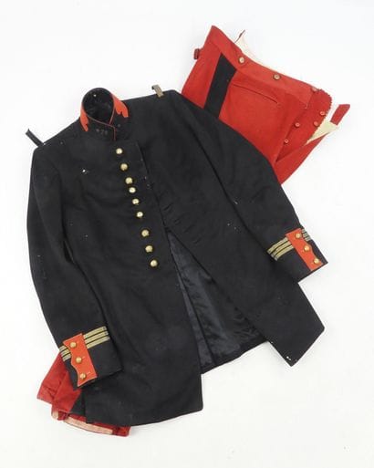 UNIFORMES. Tenue modèle 1931 d'un capitaine...