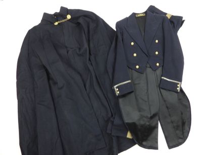 UNIFORMES. MARINE. Ensemble des tenues de...