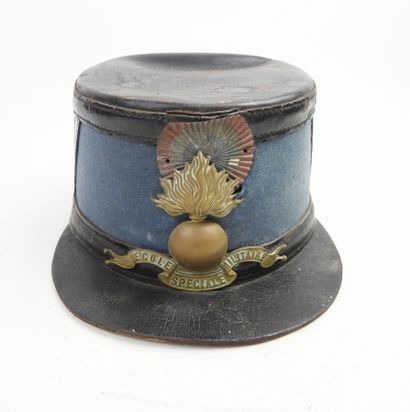 COIFFURES. Shako modèle 1872 d'élève de St...