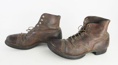 USA. Paire de brodequins type II, US Army,...