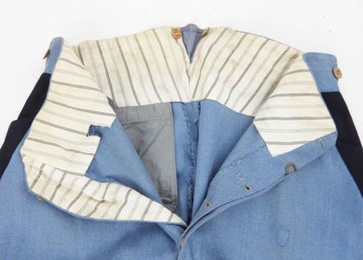 UNIFORMES. Tenue de général de division composée...