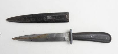 ALLEMAGNE. Couteau de combat à manche en...
