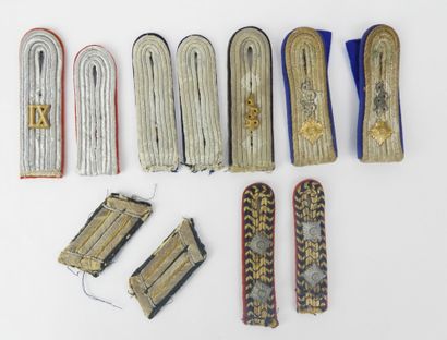 GERMANY. Set of 9 officer's shoulder tabs,...