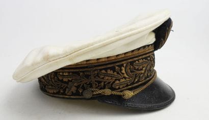 COIFFURES. Casquette de contre-amiral, coiffe...