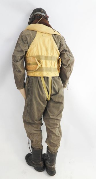 ANGLETERRE/FRANCE. MANNEQUIN de pilote des...