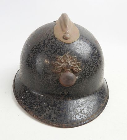 COIFFURES. Casque Adrian modèle 1926 type...