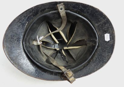 COIFFURES. Casque Adrian modèle 1926 type...