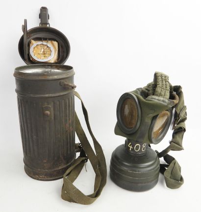 GERMANY. Model 31 iron gas mask painted in...